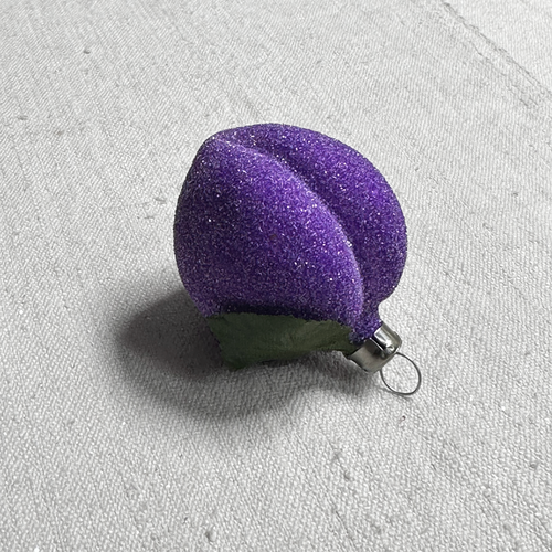 Nostalgic Plum with Leaf Ornament