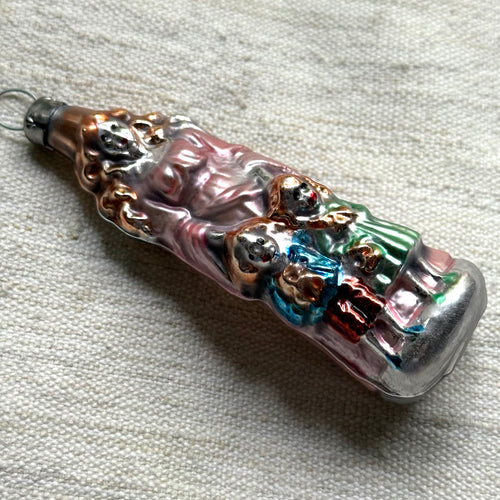Nostalgic Mother with Children Ornament
