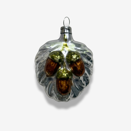 Nostalgic Acorns on Leaf Ornament