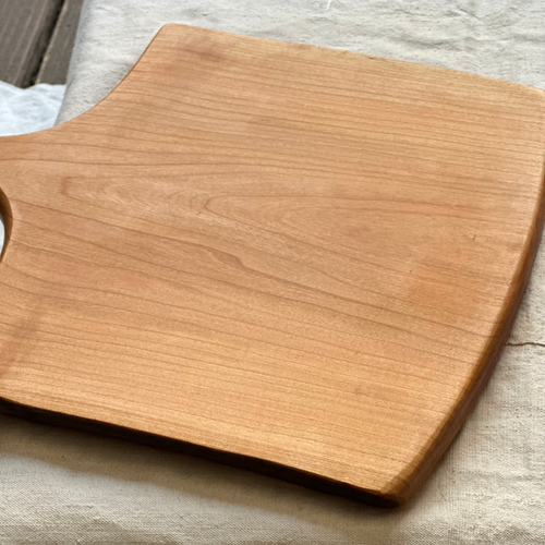 Spencer Peterman 15" Cherry Wood Cutting Board with Handle (SP-21)