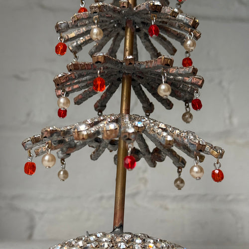 Nostalgic 3D Red & White Crystal Glass Tree