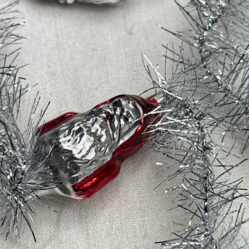 Nostalgic Silver Tinsel Santa Garland