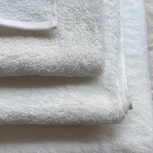 UCHINO Blissful Washcloths & Towels