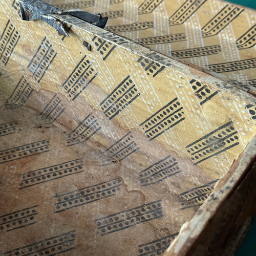 19th-century American Papered Box