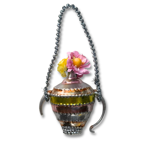 Nostalgic Vase with Flowers Ornament