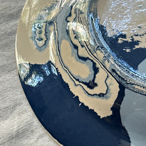 Marbled Deep Presentation Plate in Belle Île (BI #766)