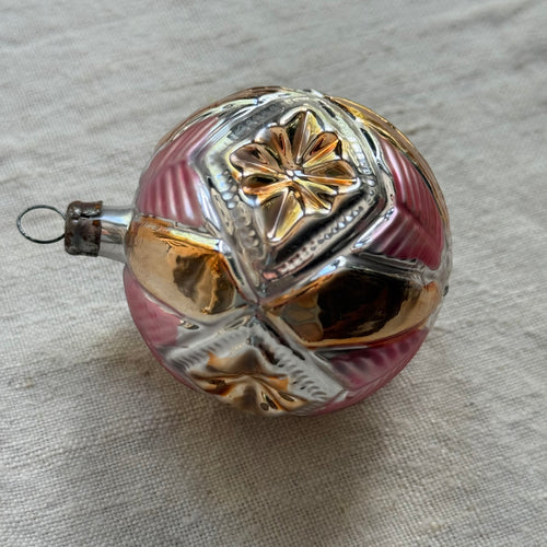 Nostalgic Star Reflector Ornament