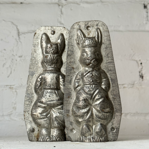 Antique Chocolate Clothed Rabbit Tin Mold (#35)