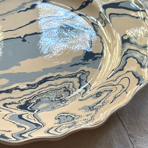 Marbled Scalloped Plate in Belle Île (BI #769)