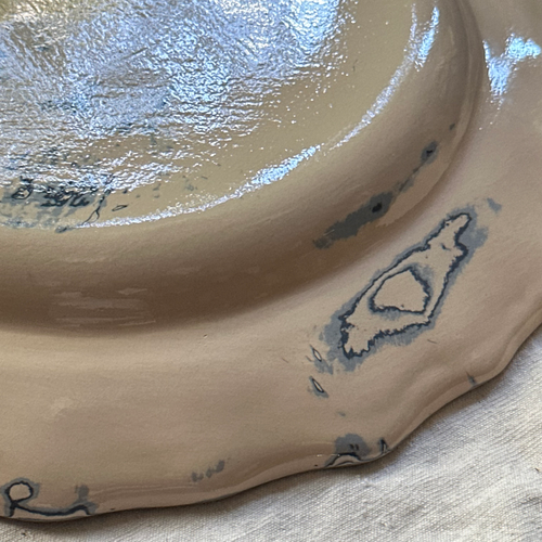 Marbled Scalloped Plate in Belle Île (BI #769)