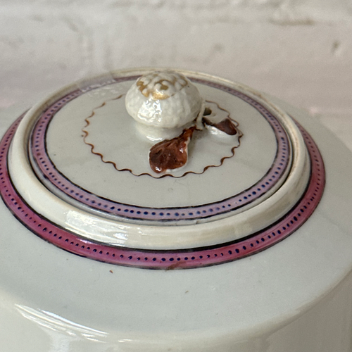 18th-century Famille Rose Chinese Qing Porcelain Teapot