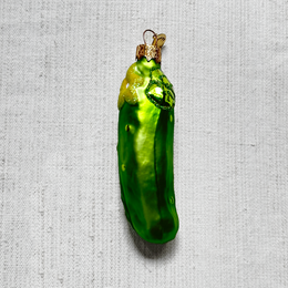 Nostalgic Pickle with Leaf Ornament