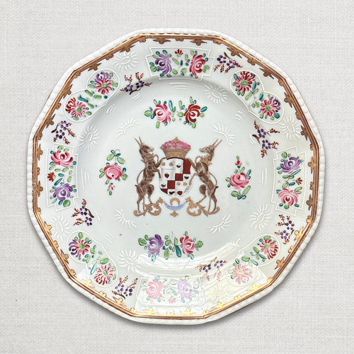 Set of Seven 19th-Century Chinese Export Style Samson of Paris Armorial Dessert Plates