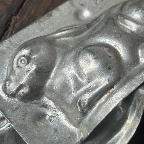 Antique Chocolate Rabbit Tin Mold  (#04)