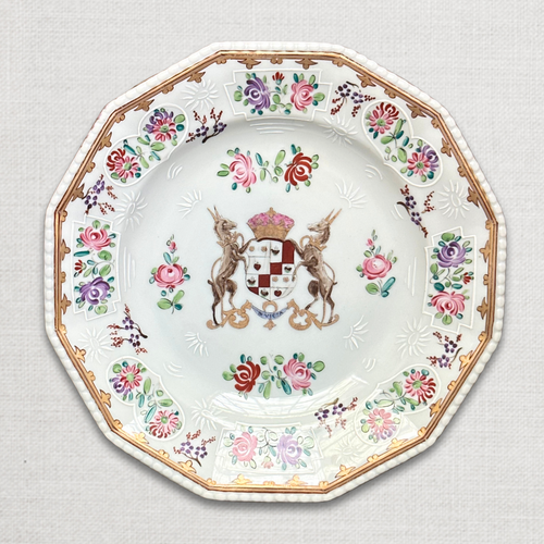 Set of Seven 19th-Century Chinese Export Style Samson of Paris Armorial Dessert Plates