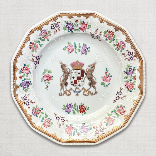 Set of Seven 19th-Century Chinese Export Style Samson of Paris Armorial Dessert Plates