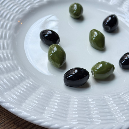 Trompe L'oeil Olives Plate with Basket-Weave Rim