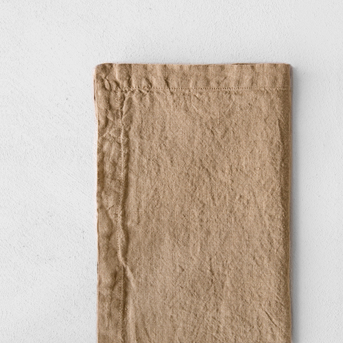 Set of Six Basix Linen Napkins in Carmel