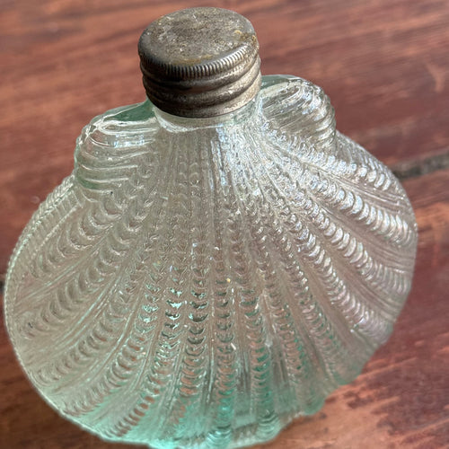 Late 19th-century Glass Shell Flask