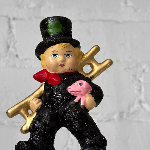 Glitter Chimney Sweeper w Clover Leaf in Black