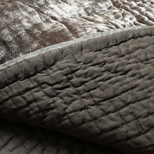 Silk Velvet King Quilt in Smoke