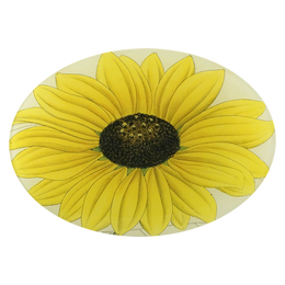 A seven inch by ten inch horizontal glass plate with a yellow daisy.